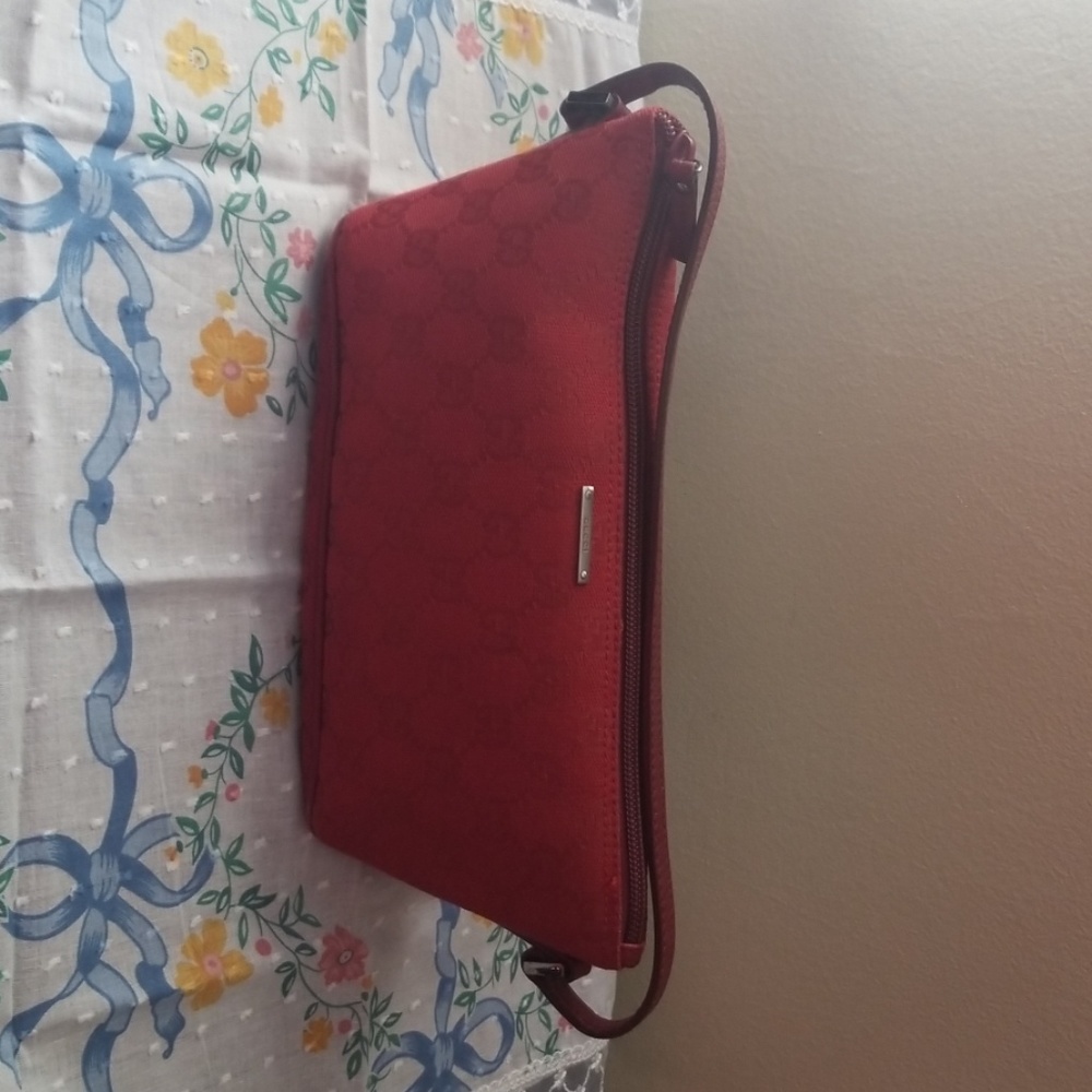 Authentic Gucci small carry bag